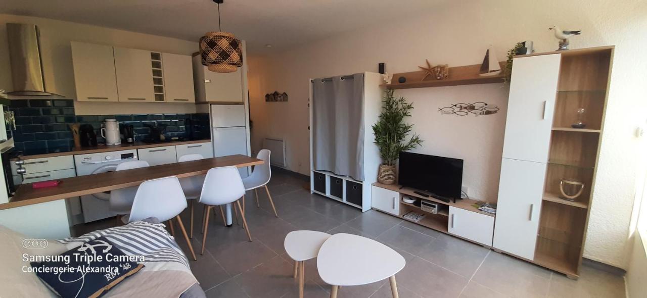 Appartamento Porto Cristo - Au Port Sans Vis A Vis -Wifi - Parking Saint-Cyprien  Esterno foto